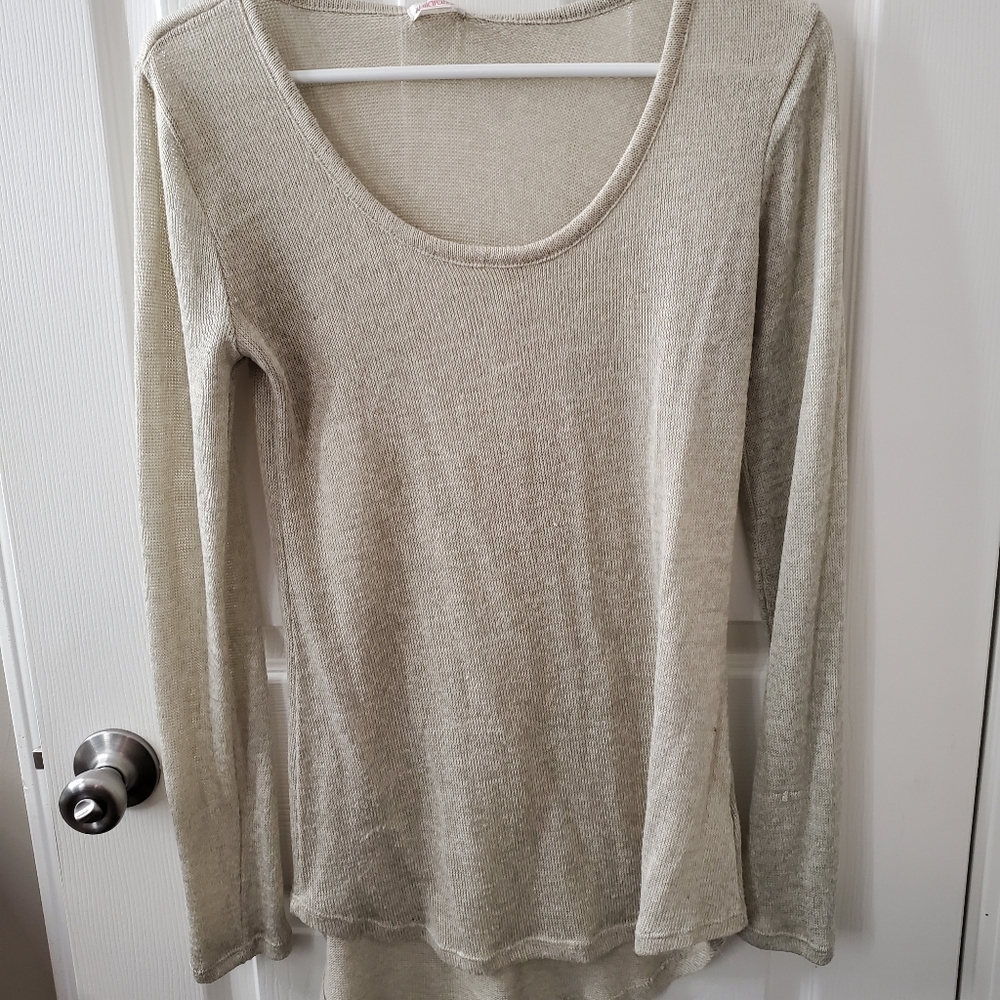 Xhilaration sweater top, medium